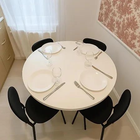 Hotel apartamentowy Dd - Iuliu Moldovan