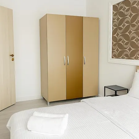 Dd - Iuliu Moldovan Hotel apartamentowy 3*