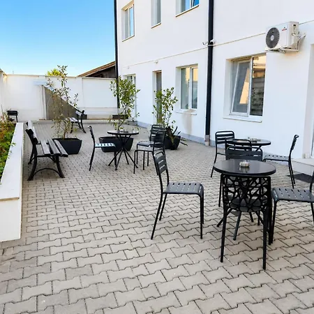Hotel apartamentowy Dd - Iuliu Moldovan