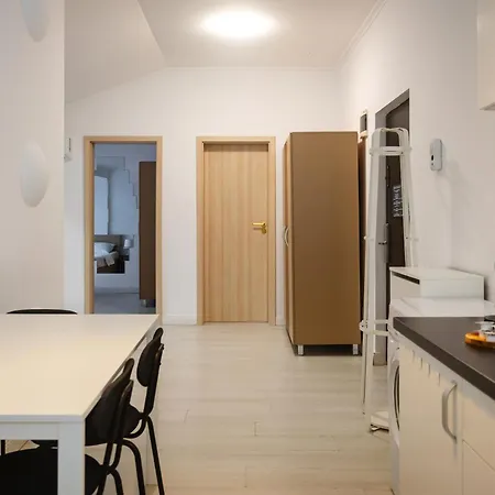 Hotel apartamentowy Dd - Iuliu Moldovan