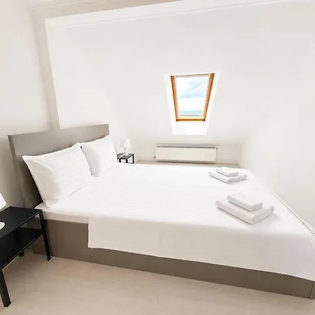 Dd - Iuliu Moldovan 公寓式酒店 3*